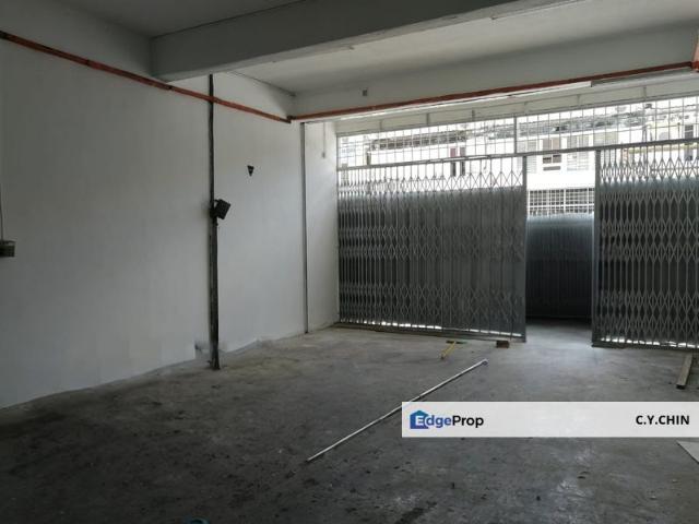 Warehouse for rent in Petaling, Damansara Damai