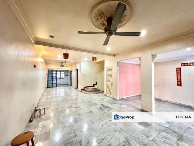 House for sale in Petaling, Damansara Damai