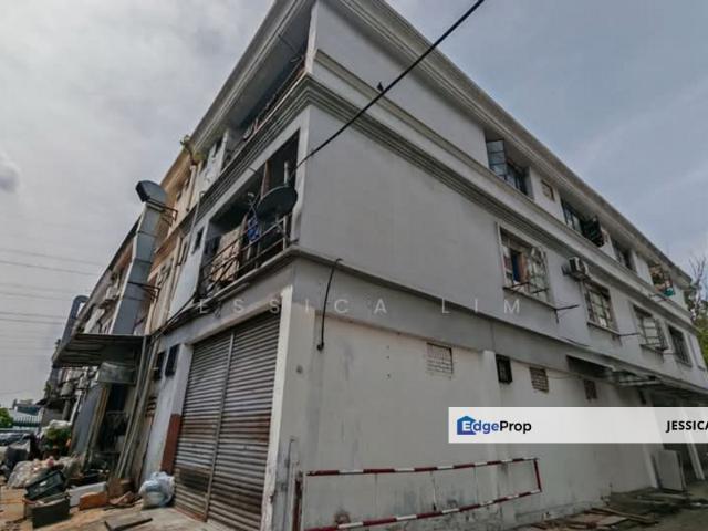 Shop for rent in Petaling, Damansara Damai