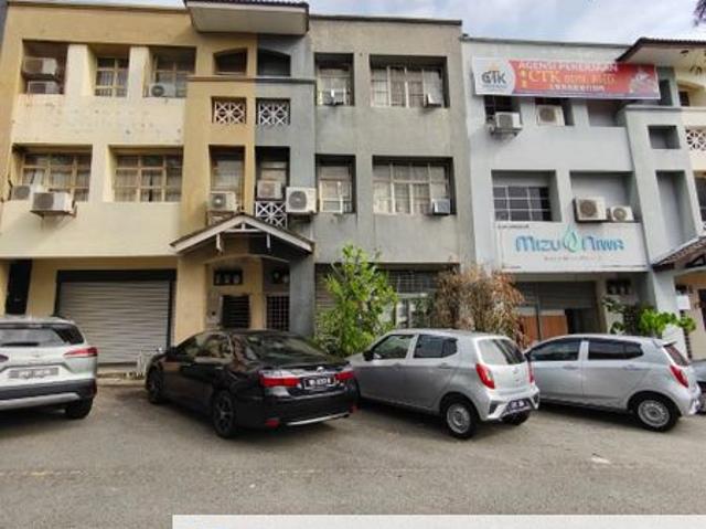 Shop for sale in Petaling, Damansara Damai
