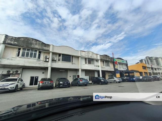 Warehouse for rent in Petaling, Damansara Damai