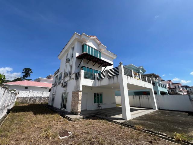 Bungalow for sale in Tawau Division, Sabah