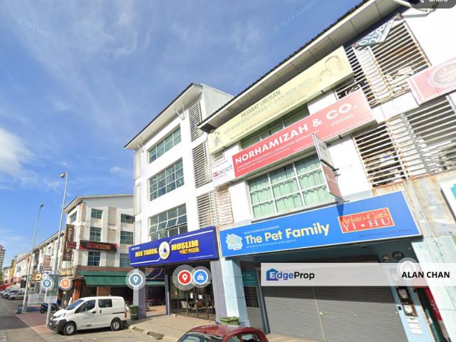 Shop for rent in Country Heights Damansara, Kuala Lumpur