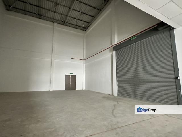 Warehouse for rent in Sendayan Village, Negeri Sembilan