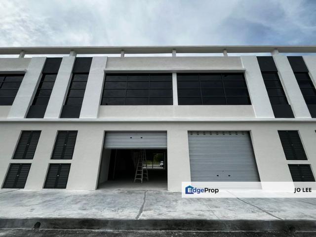 Warehouse for rent in Sendayan Village, Negeri Sembilan