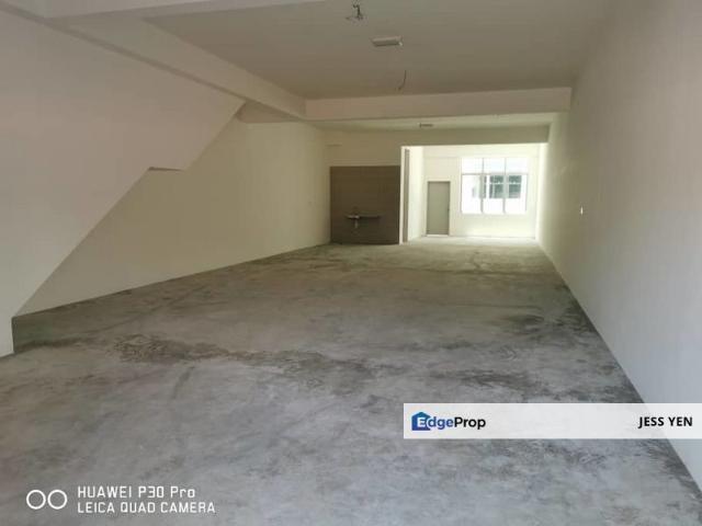 Shop for rent in Sendayan Village, Negeri Sembilan