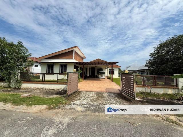 House for sale in Sendayan Village, Negeri Sembilan