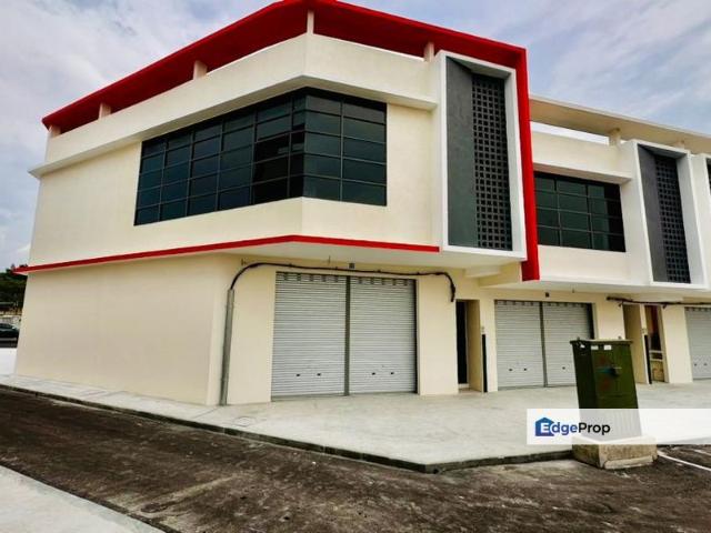 Warehouse for rent in Sendayan Village, Negeri Sembilan