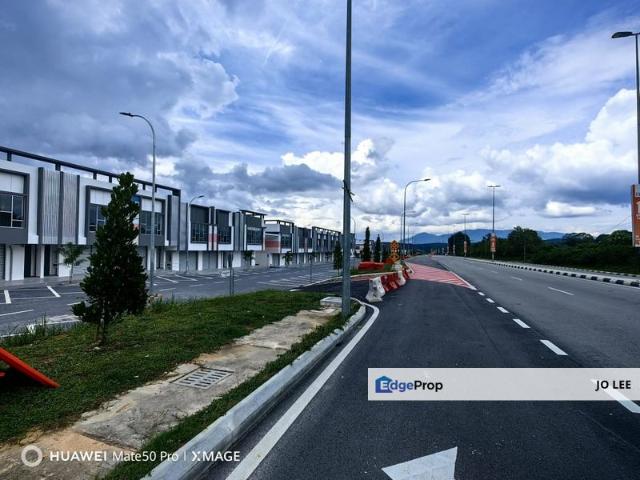 Shop for rent in Sendayan Village, Negeri Sembilan