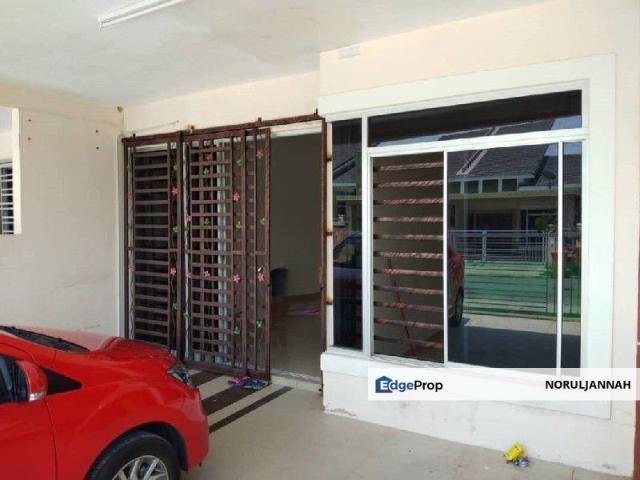 House for sale in Sendayan Village, Negeri Sembilan