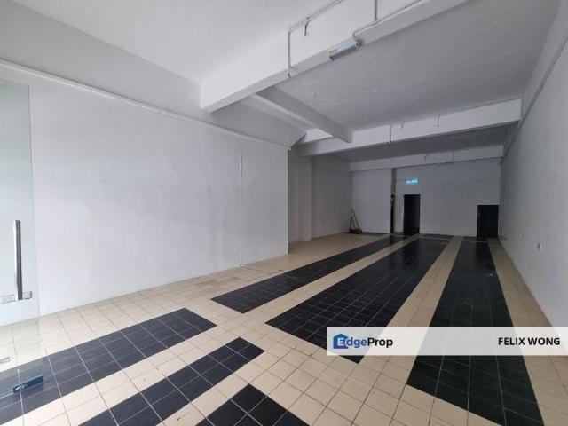 Shop for sale in Kajang, Langat