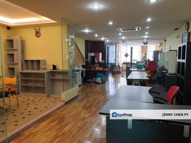 Shop for sale in Kajang, Langat