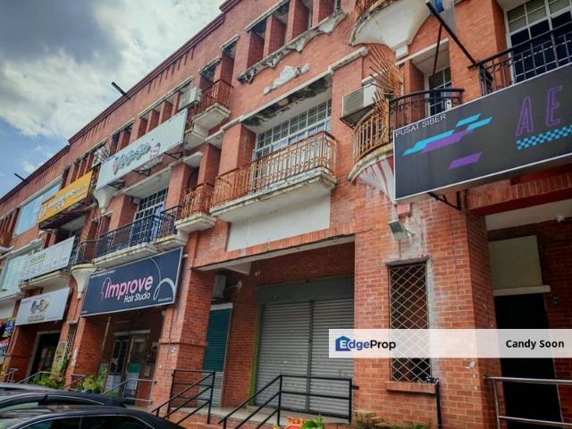 Shop for rent in Kajang, Langat