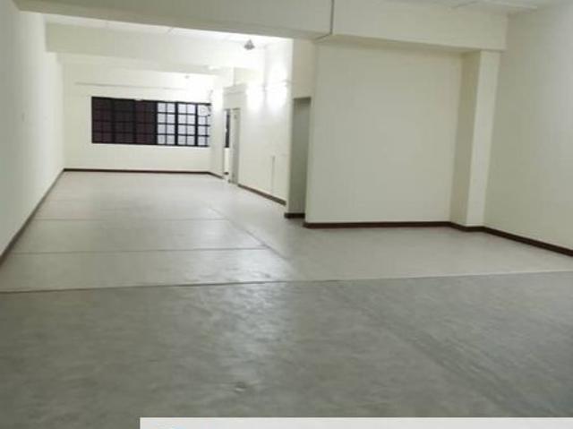 Shop for rent in Kajang, Langat