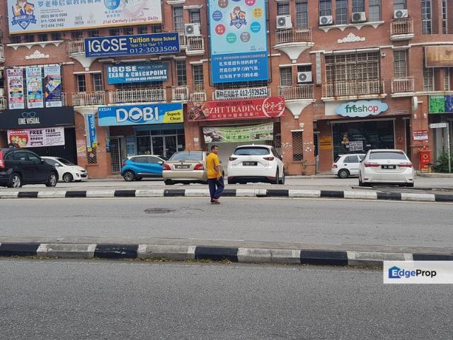 Shop for sale in Kajang, Langat