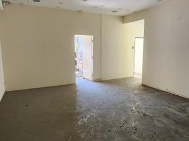 Shop for sale in Kajang, Langat