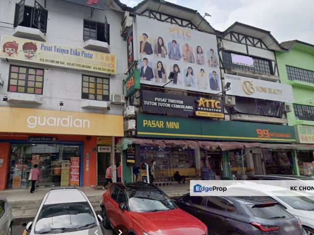 Shop for rent in Kajang, Langat
