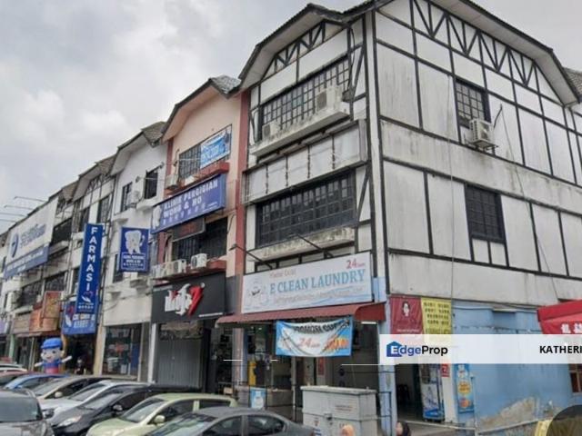 Shop for sale in Kajang, Langat