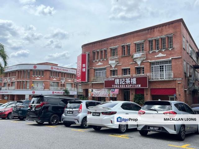 Shop for rent in Kajang, Langat