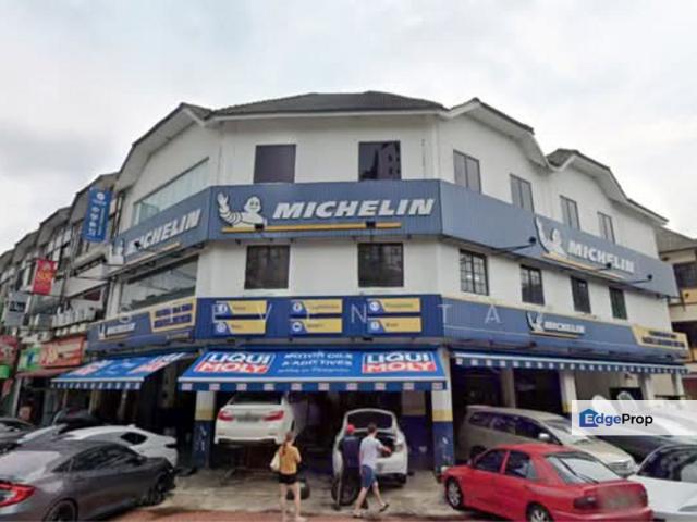 Shop for rent in Kajang, Langat