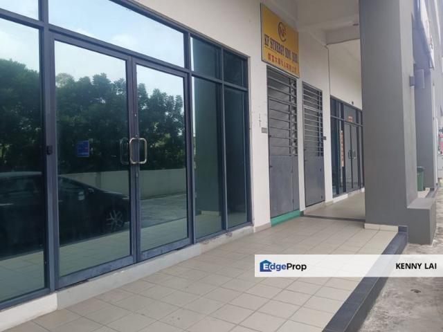 Shop for rent in Kajang, Langat