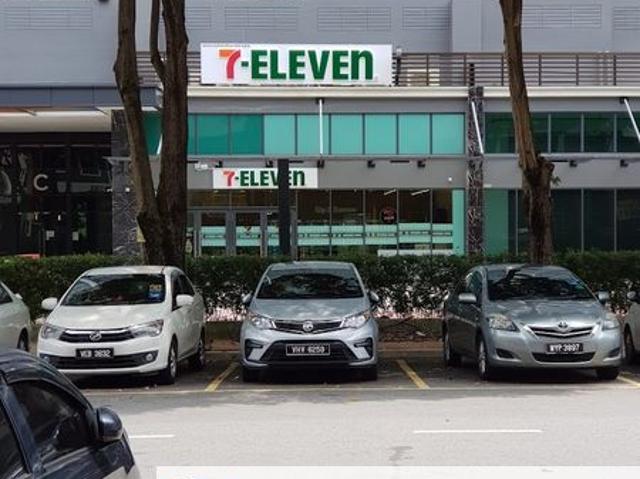 Shop for sale in Petaling, Subang Jaya