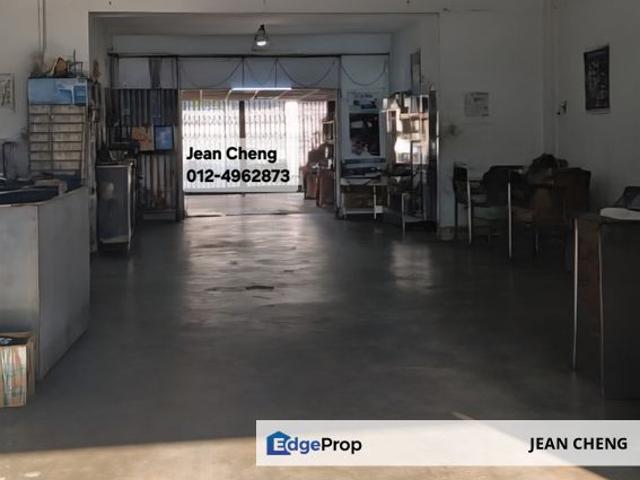 Shop for sale in Petaling, Subang Jaya