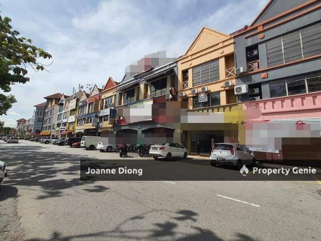 Shop for rent in Petaling, Subang Jaya