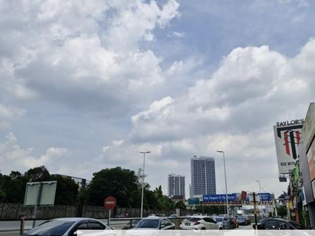 Shop for rent in Petaling, Subang Jaya