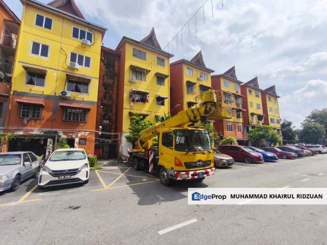 Flat for sale in Petaling, Subang Jaya