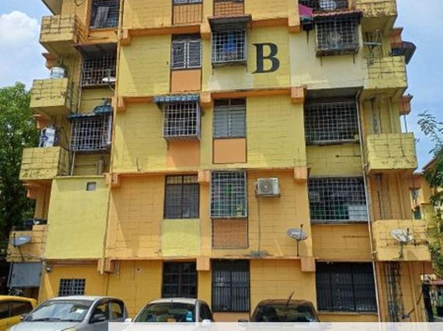 Flat for sale in Petaling, Subang Jaya