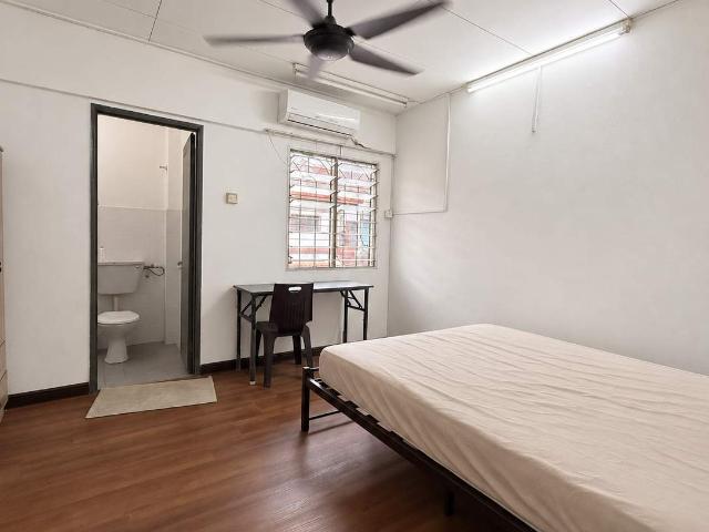 Room for rent in Petaling, Damansara Damai