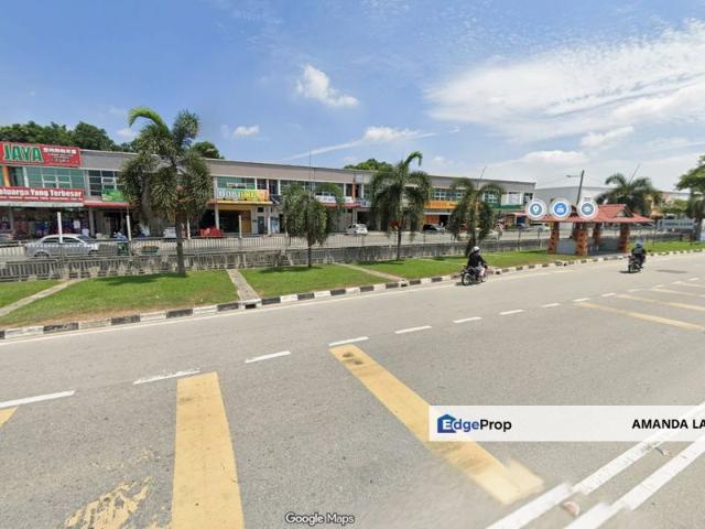 Shop for sale in Mukim 16, Tena