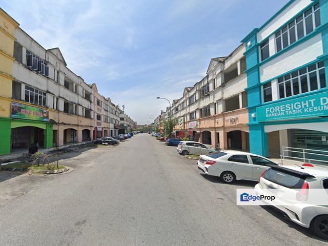 Shop for rent in Kajang, Langat