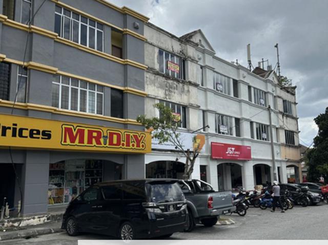 Shop for sale in Kajang, Langat