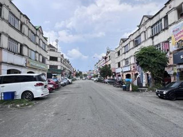 Shop for rent in Kajang, Langat