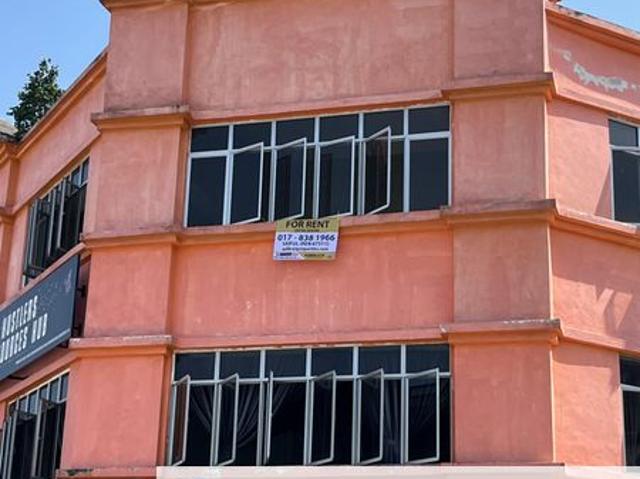 Shop for rent in Kajang, Langat