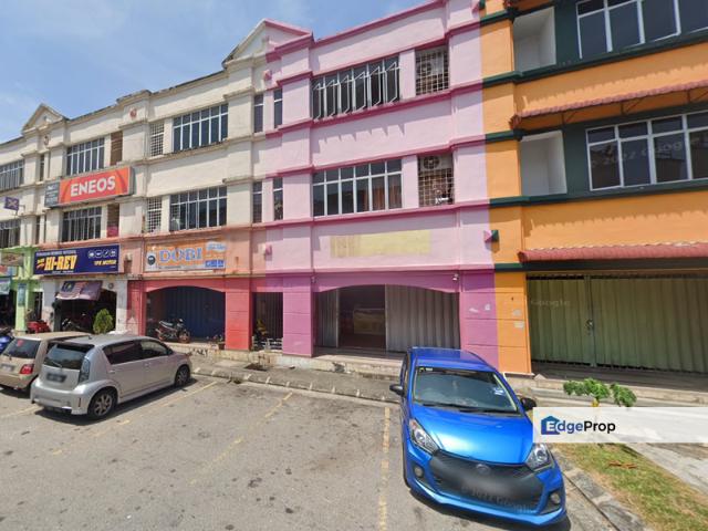 Shop for rent in Kajang, Langat