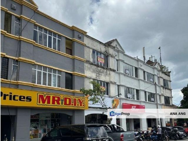 Shop for sale in Kajang, Langat