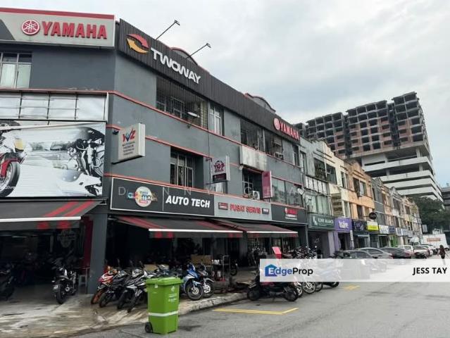 Shop for rent in Country Heights Damansara, Kuala Lumpur