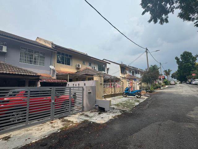Terraced House for sale in Country Heights Damansara, Kuala Lumpur