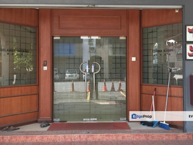 Shop for sale in Kajang, Langat