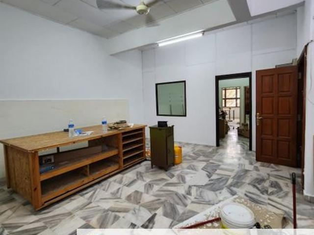 Shop for rent in Kajang, Langat