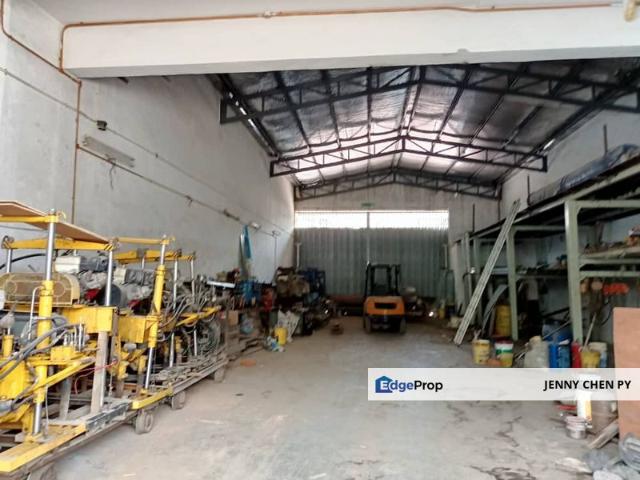 Warehouse for sale in Kajang, Langat