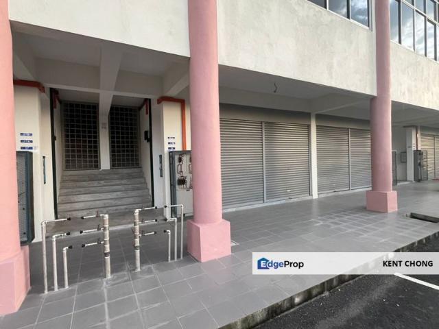 Shop for rent in Kajang, Langat