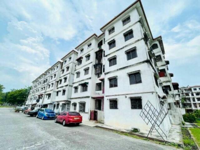 Flat for sale in Kajang, Langat
