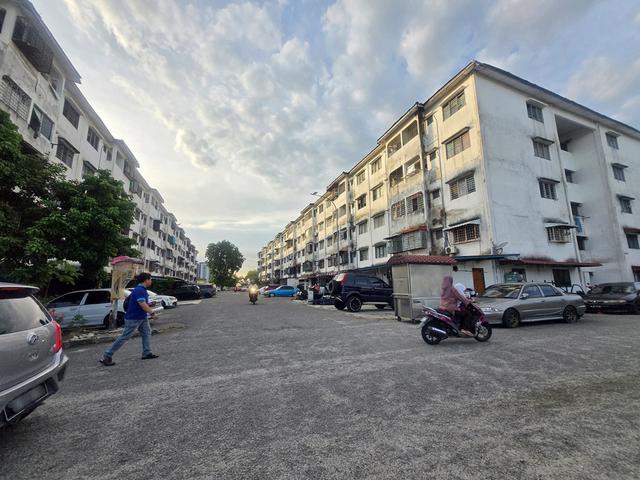 Flat for sale in Kajang, Langat