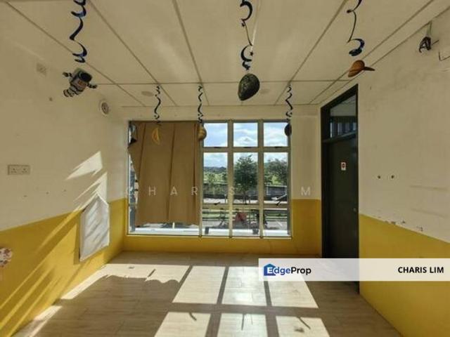 Shop for sale in Ulu Tiram, Johor