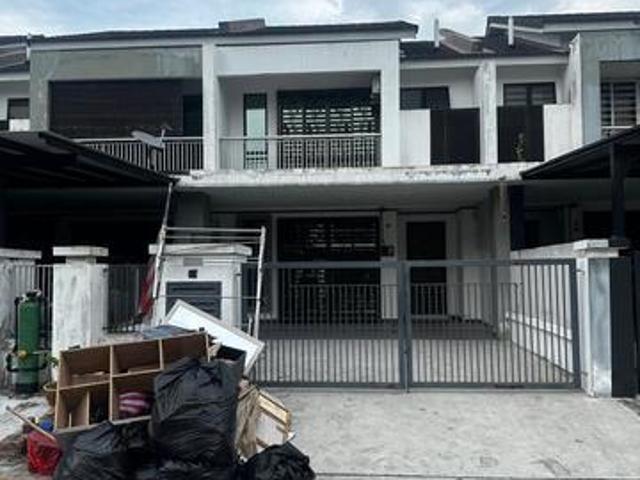 Terraced House for sale in Ulu Tiram, Johor