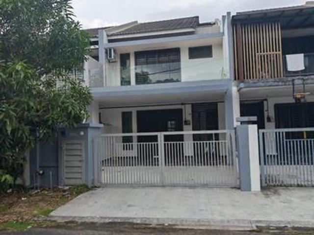 Terraced House for sale in Ulu Tiram, Johor